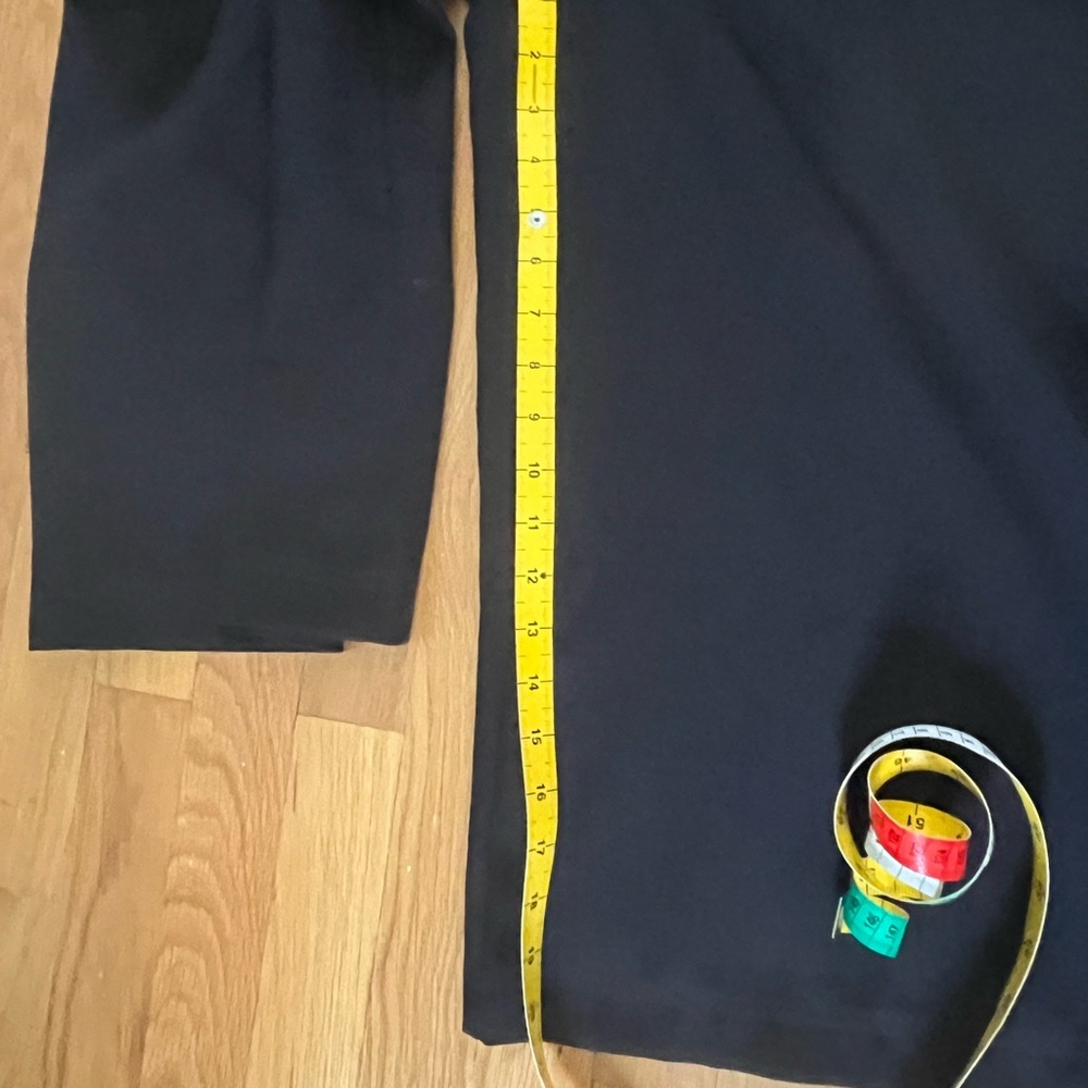 NWOTGAP BELTED JUMPSUIT - Picture 9 of 12